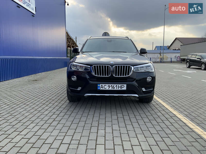 Внедорожник / Кроссовер BMW X3 2016 в Нововолынске
