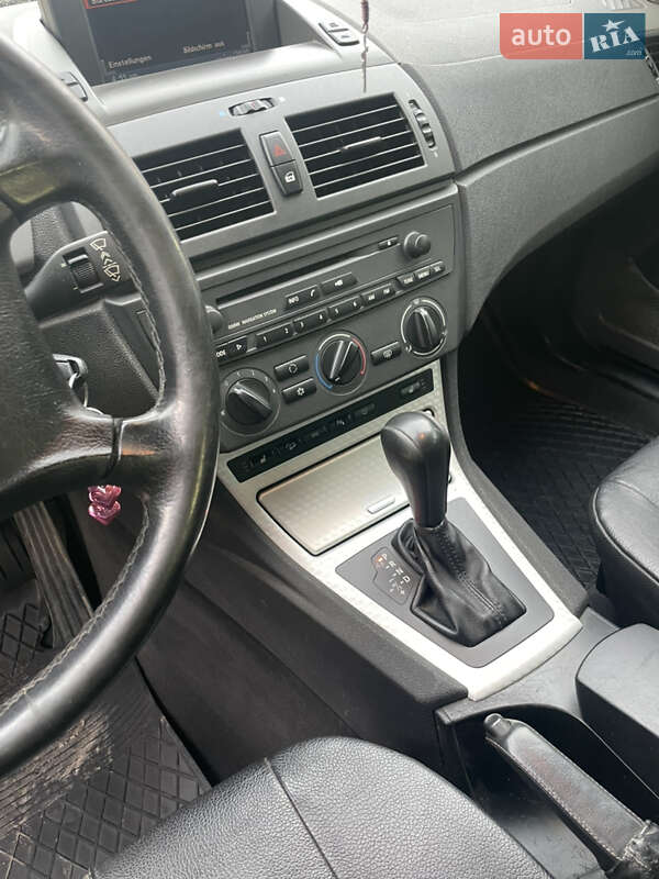 Внедорожник / Кроссовер BMW X3 2004 в Перемышлянах