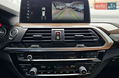 Внедорожник / Кроссовер BMW X3 2018 в 