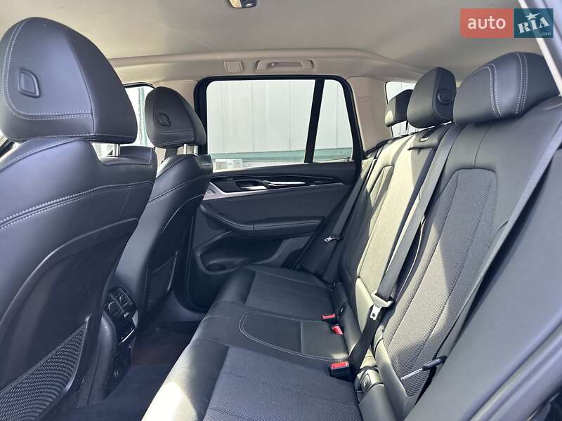 Внедорожник / Кроссовер BMW X3 2018 в Виннице