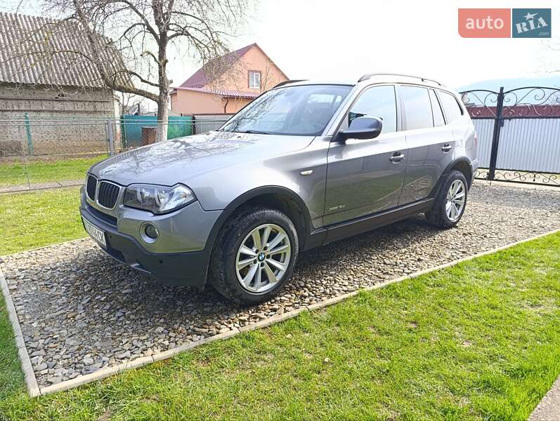 Внедорожник / Кроссовер BMW X3 2010 в 