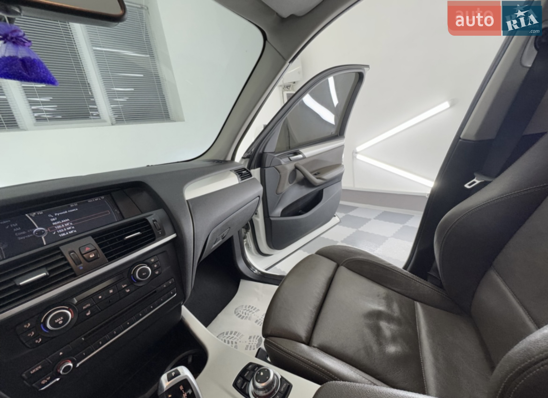 2011 BMW X3 - мініатюра 48
