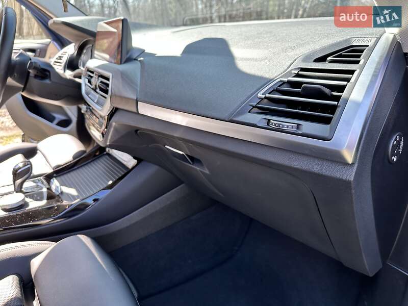 Внедорожник / Кроссовер BMW X3 2022 в Киеве