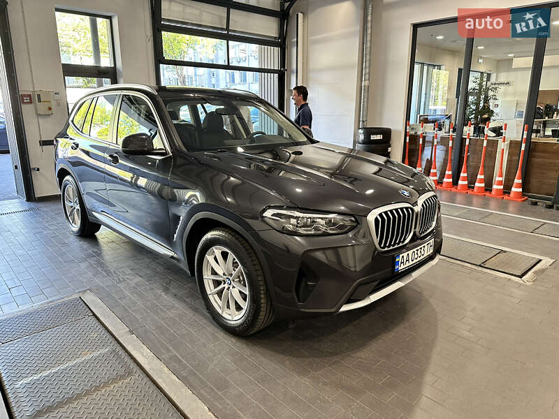 Внедорожник / Кроссовер BMW X3 2022 в Киеве
