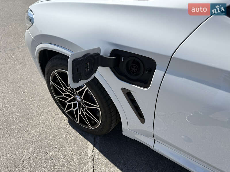 Внедорожник / Кроссовер BMW X3 2020 в Киеве