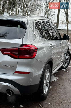 Внедорожник / Кроссовер BMW X3 2021 в 