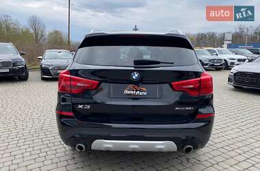 Позашляховик / Кросовер BMW X3 2018 в 