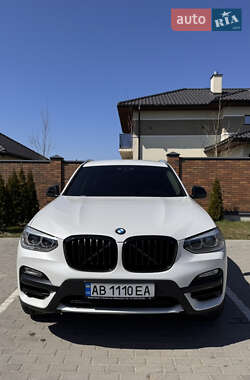 Внедорожник / Кроссовер BMW X3 2018 в 