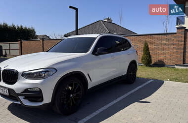 Внедорожник / Кроссовер BMW X3 2018 в 