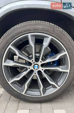 Внедорожник / Кроссовер BMW X3 2018 в 