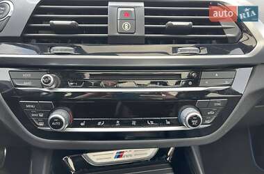 Внедорожник / Кроссовер BMW X3 2018 в 