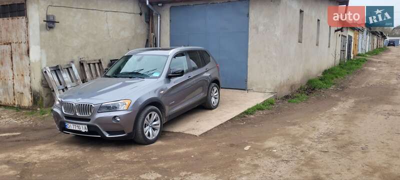 Позашляховик / Кросовер BMW X3 2011 в 