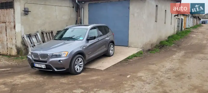 Позашляховик / Кросовер BMW X3 2011 в 