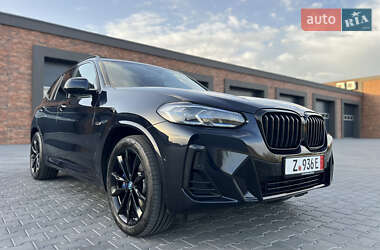 Позашляховик / Кросовер BMW X3 2021 в 