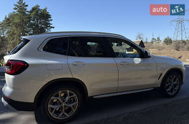 Позашляховик / Кросовер BMW X3 2022 в 
