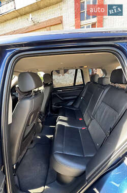 Позашляховик / Кросовер BMW X3 2011 в 