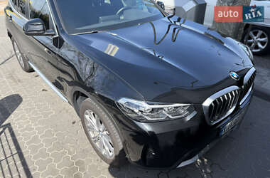 Позашляховик / Кросовер BMW X3 2022 в 