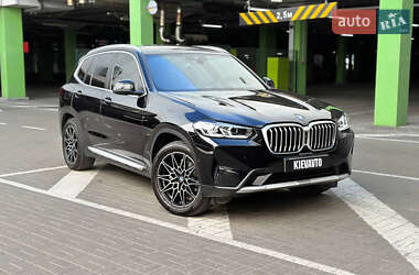 Позашляховик / Кросовер BMW X3 2023 в 