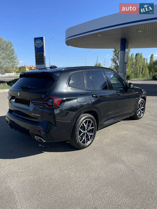 Позашляховик / Кросовер BMW X3 2022 в 
