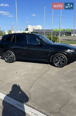 Позашляховик / Кросовер BMW X3 2022 в 