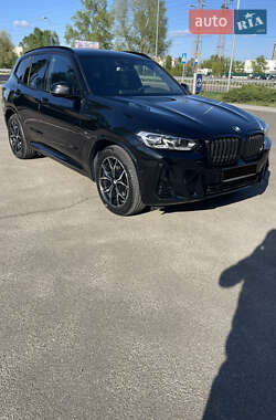 Позашляховик / Кросовер BMW X3 2022 в 