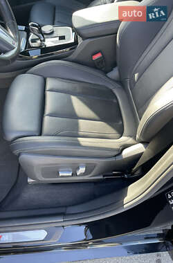 Позашляховик / Кросовер BMW X3 2022 в 