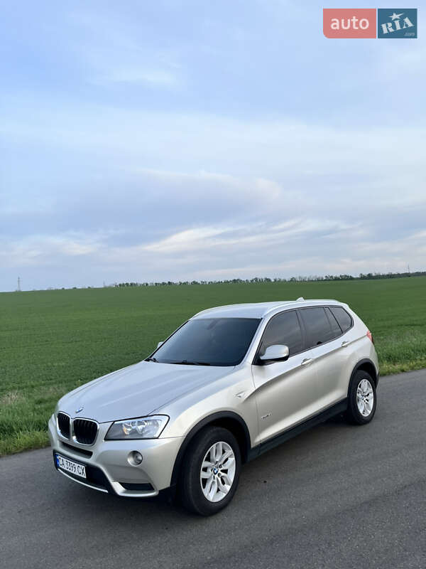 Внедорожник / Кроссовер BMW X3 2013 в Черкассах