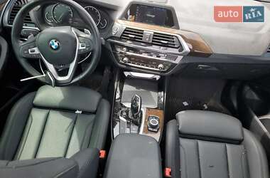 Позашляховик / Кросовер BMW X3 2018 в 