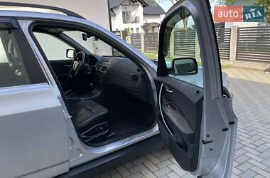 Внедорожник / Кроссовер BMW X3 2004 в 