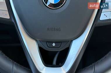 Позашляховик / Кросовер BMW X3 2022 в 