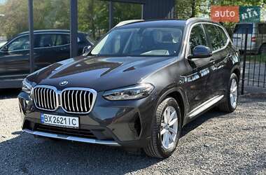 Позашляховик / Кросовер BMW X3 2022 в 