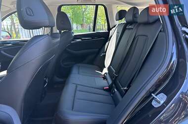 Позашляховик / Кросовер BMW X3 2022 в 