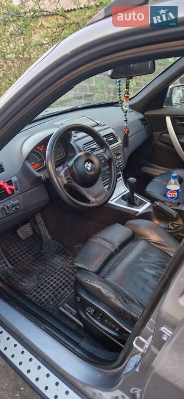 Позашляховик / Кросовер BMW X3 2004 в Слов'янську