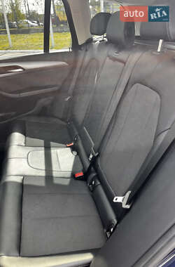 Позашляховик / Кросовер BMW X3 2021 в 