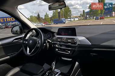 Позашляховик / Кросовер BMW X3 2021 в 