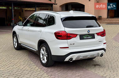 Позашляховик / Кросовер BMW X3 2018 в 