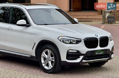 Позашляховик / Кросовер BMW X3 2018 в 