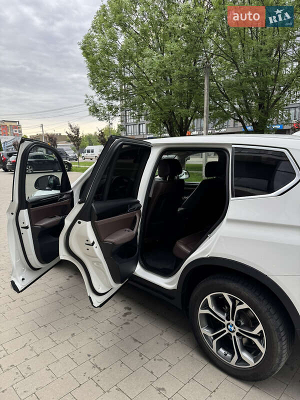 Позашляховик / Кросовер BMW X3 2015 в Ужгороді