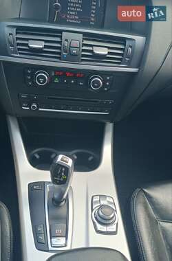 Позашляховик / Кросовер BMW X3 2011 в 
