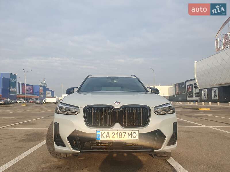 Внедорожник / Кроссовер BMW X3 2022 в 