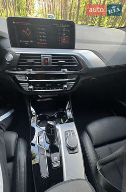 Позашляховик / Кросовер BMW X3 2020 в 
