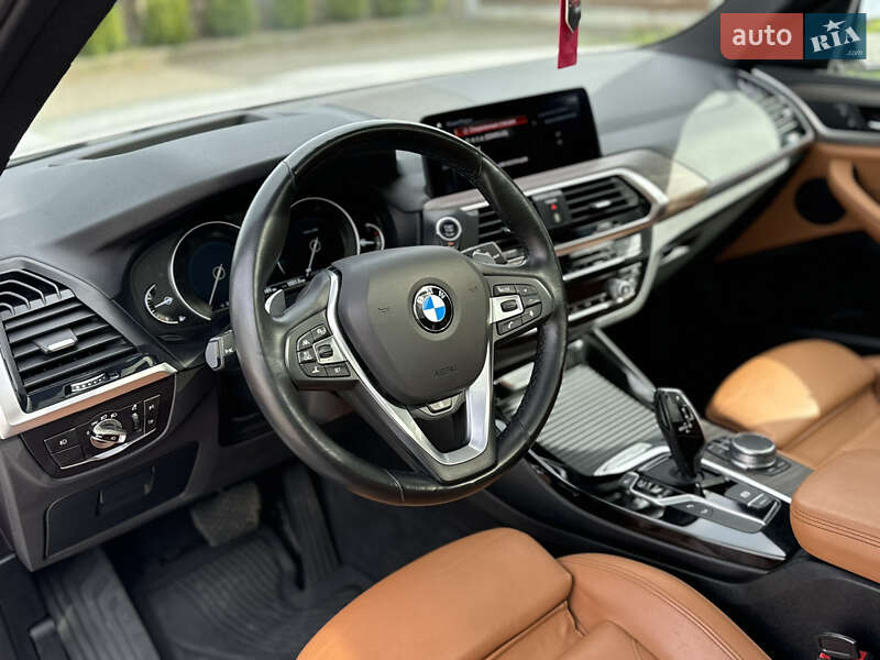 Внедорожник / Кроссовер BMW X3 2018 в Стрые