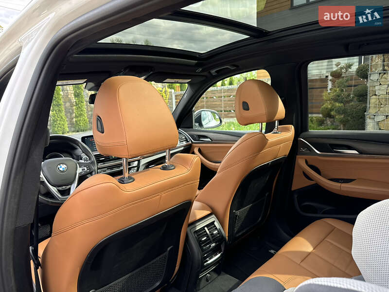 Внедорожник / Кроссовер BMW X3 2018 в Стрые