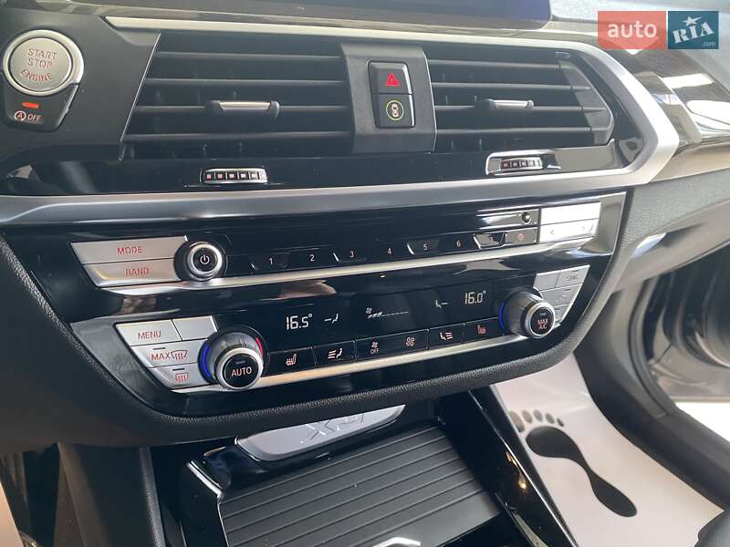 Внедорожник / Кроссовер BMW X3 2021 в Одессе