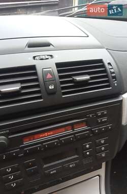 Внедорожник / Кроссовер BMW X3 2006 в 