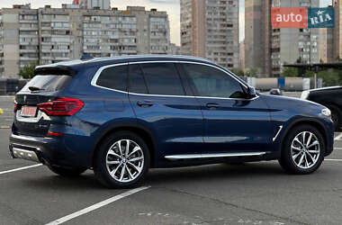 Позашляховик / Кросовер BMW X3 2018 в 