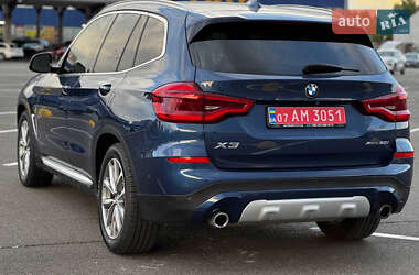 Позашляховик / Кросовер BMW X3 2018 в 