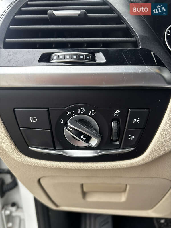 Внедорожник / Кроссовер BMW X3 2021 в Стрые