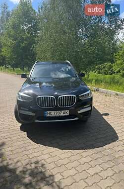Внедорожник / Кроссовер BMW X3 2018 в 
