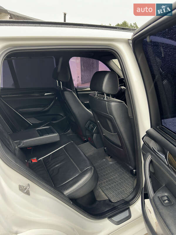 Внедорожник / Кроссовер BMW X3 2011 в Нетешине